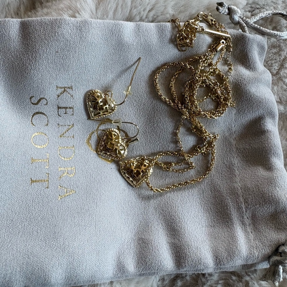 Kendra Scott Gold Heart Necklace and Earring Set
